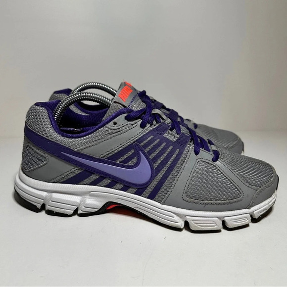 Nike Womens Size 7 Downshifter 5 537571-003 Gray Purple Running Shoes Lace Up - Picture 1 of 9